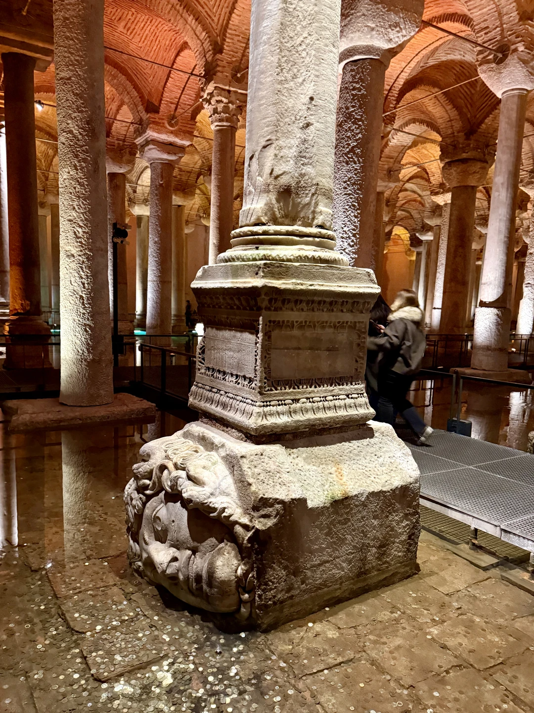 Экскурсия была увлекательной: с интересом прогулялись по главным достопримечательностям Стамбула. Рекомендую для первого знакомства с городом!