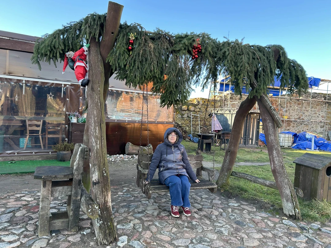 Экскурсия понравилась. Автобус комфортабельный, экскурсовод отличный! Времени на все хватило. Накупили вкусняшек (конфеты с сыром, мммм)