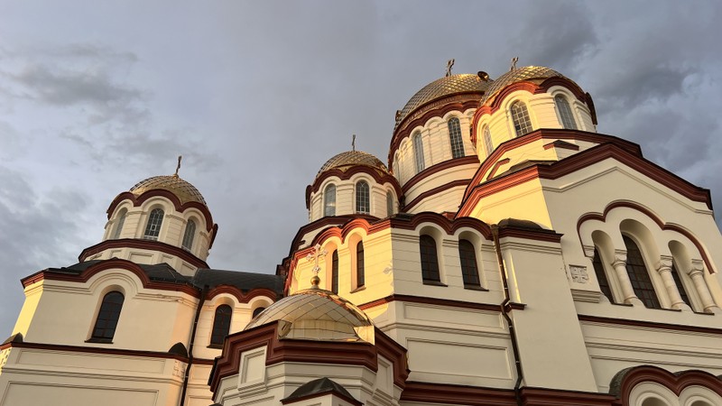 По природным сокровищам Абхазии - из Гагры