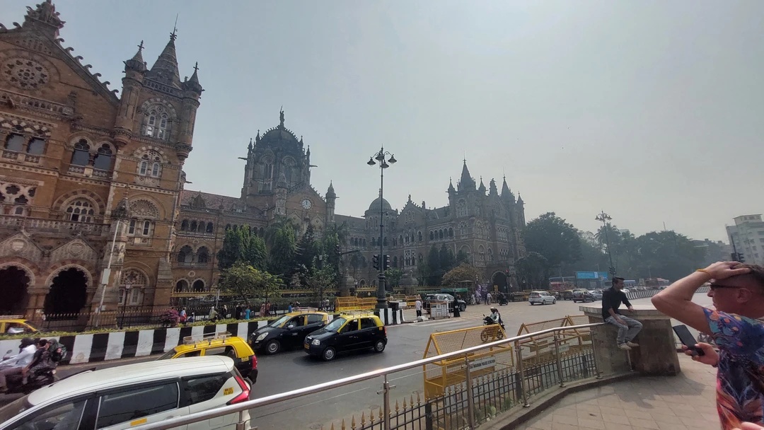 Это экскурсия, которая стоила своих денег! Почему рекомендую, хотя я -"тертый калач", ездила много по как по Азии, так и Европе: