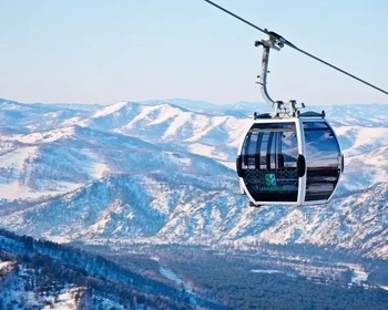 Прибытие на всесезонный курорт «Манжерок» и подъём на Малую Синюху