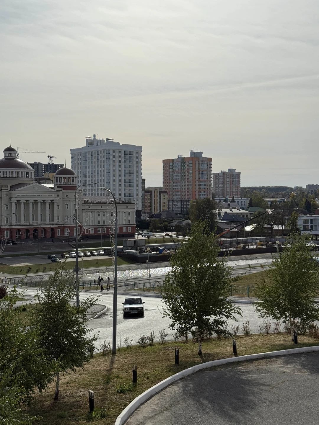 Хочу оставить отзыв об экскурсии по Саранску с гидом Еленой — пусть и с опозданием. Экскурсия была ещё в октябре, но впечатления до сих пор тёплые