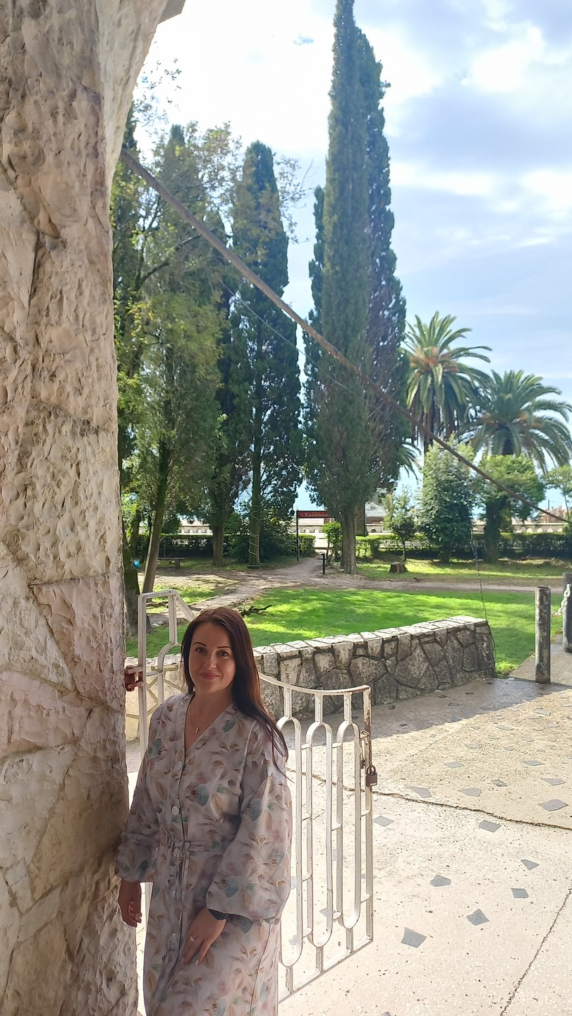 Из Сочи - в Гагру, Новый Афон и на озеро Рица за красотой и наследием Абхазии (Елена)