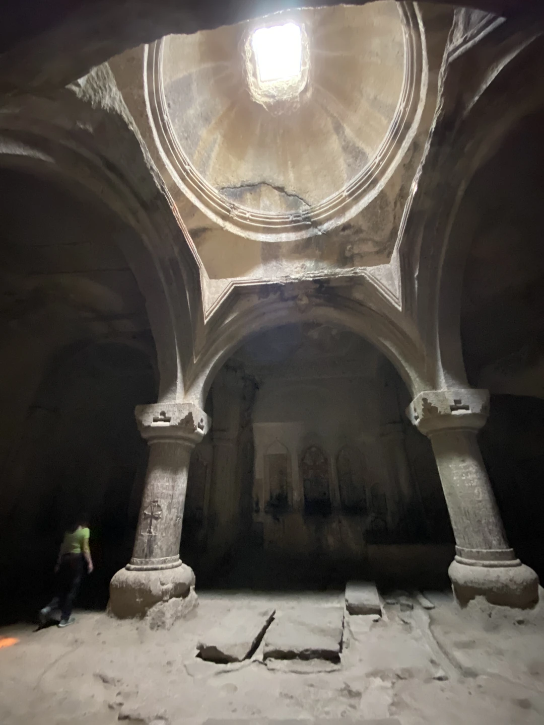 Возрождённый Гарни, «Монастырь копья» и высокогорный Севан (Влад)