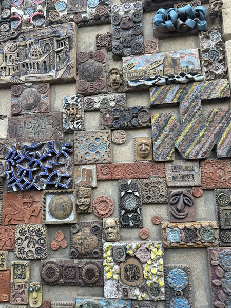 Экскурсию проводил Сергей