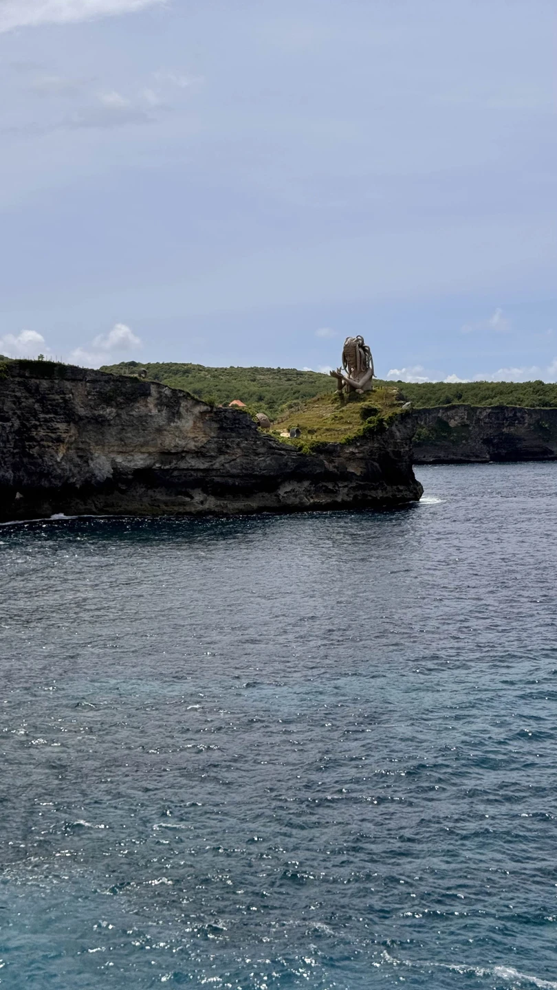 В первую очередь хотелось бы поблагодарить Эльдара и всю команду за организацию экскурсии на Нуса Пенида