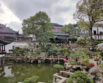 Садю Юйюань и храм Городского Божества