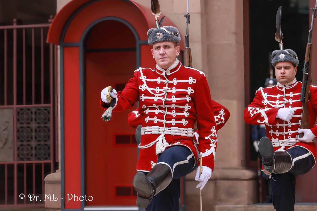 Экскурсия Кирила Петрова - это не просто передача информации о болгарской столице, а живое общение между