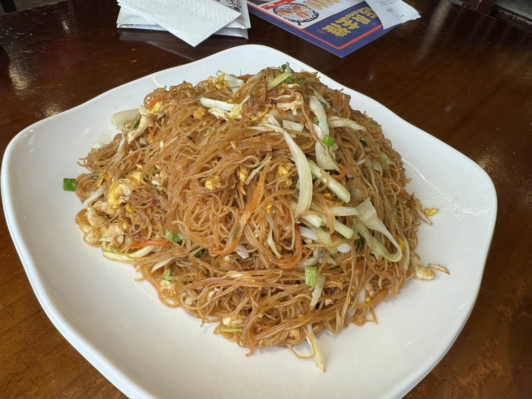 Очень довольны выбором этой экскурсии в сопровождении нашего замечательного гида Юрия! Получили огромное количество впечатлений -