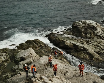 Гора Лягушка и вулканы Итурупа