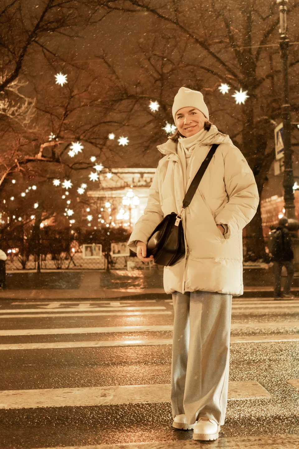 Благодарна Лене за сказочную фотосессию, лучшего новогоднего подарка и не придумаешь. Лена очень позитивная и умная