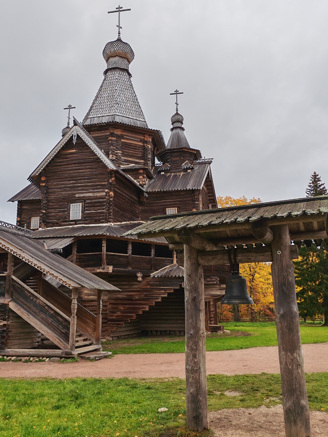Гидом в поезде в Великий Новгород был Станислав. Вся поездка прошла на одном дыхании несмотря на