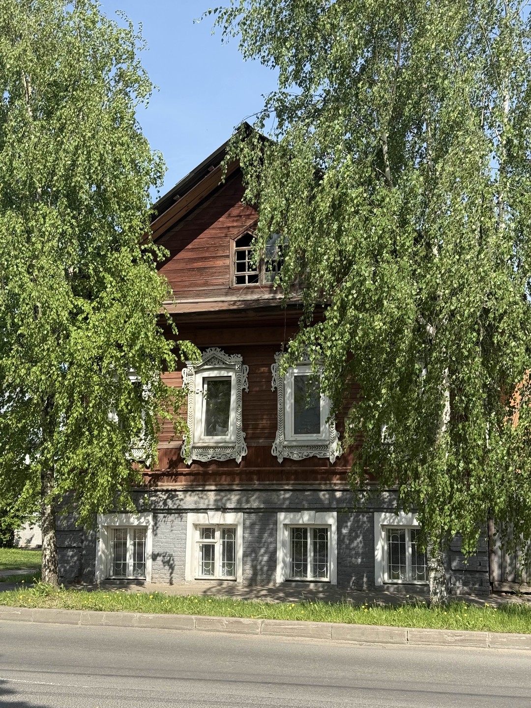 Это было прекрасно! Тихая, неспешная прогулка по Костроме неожиданно стала настоящим погружением в город — в