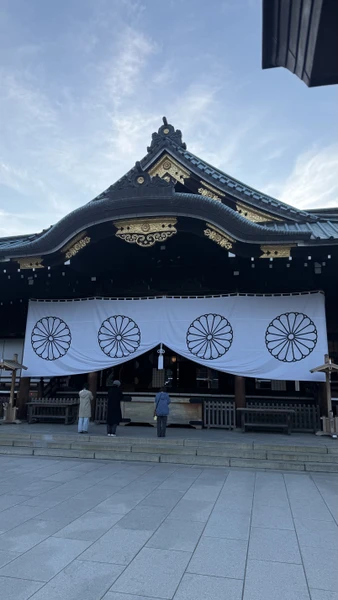 Сергей сделал наш первый день в Токио незабываемым! Очень рекомендуем всем, кто хочет не просто посмотреть, а прочувствовать страну!