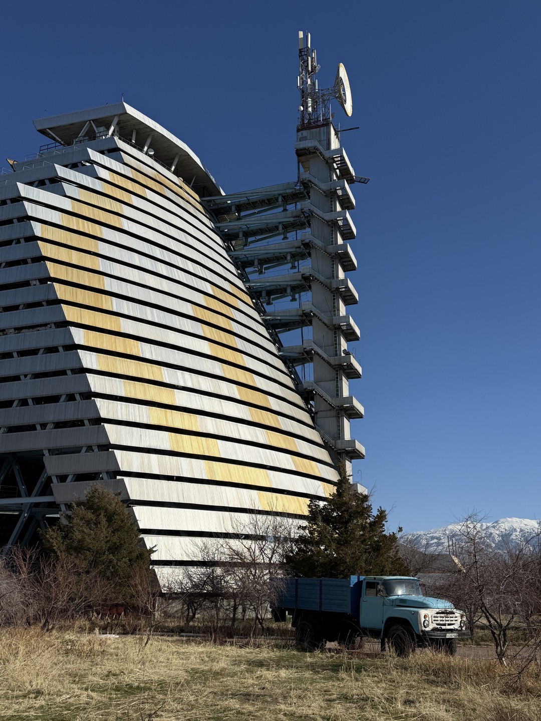 Альберт, спасибо Вам за чудесный, незабываемый день! Вы прекрасный рассказчик и очень бережный водитель. Нам было