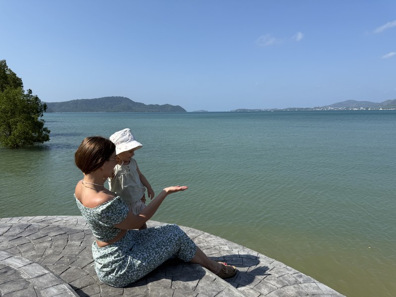 Хотим оставить отзыв о нашей сегодняшней экскурсии с Дмитрием — нам очень понравилось.