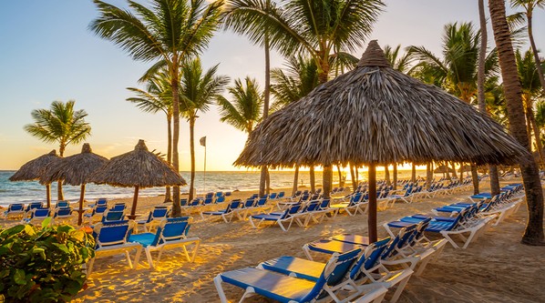 20 популярных курортов в&nbsp;России и&nbsp;за&nbsp;границей