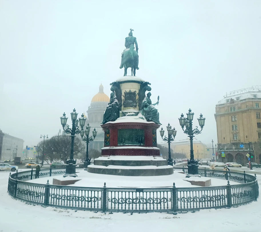 По главным местам Петербурга (Виктория)