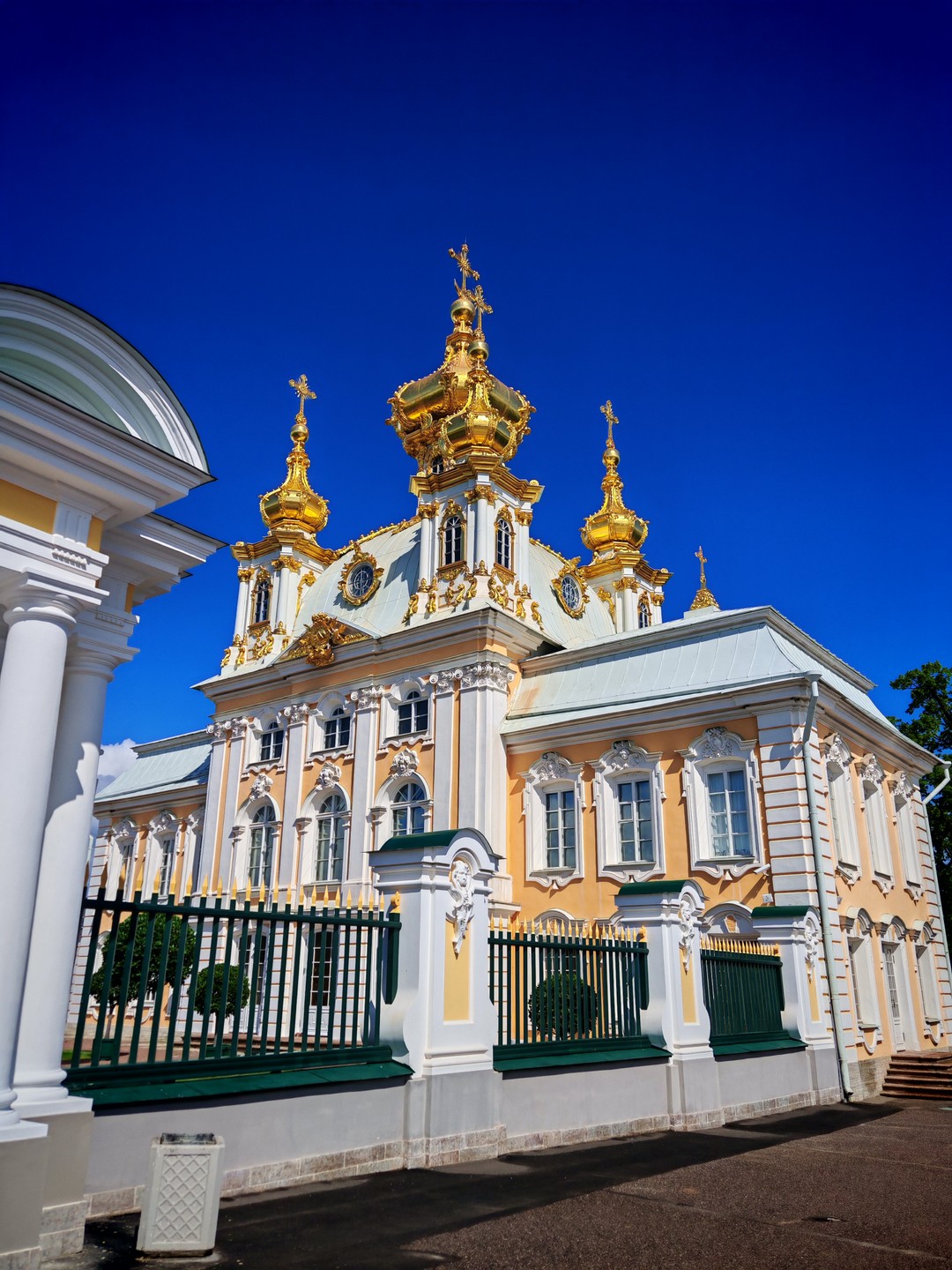 Прекрасный экскурсовод, хороший автомобиль, вежливый и хороший водитель. Все было замечательно, все наши замечания были учтены