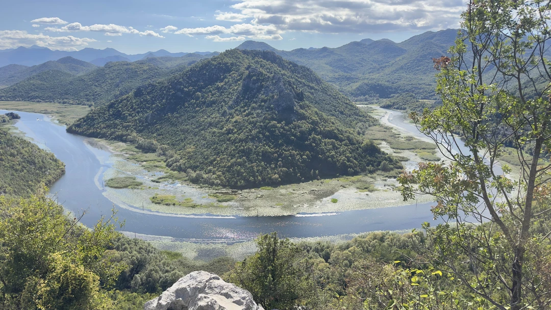 Отличная экскурсия, мы были в таком восторге что поехали с Иваном ещё и на следующий день