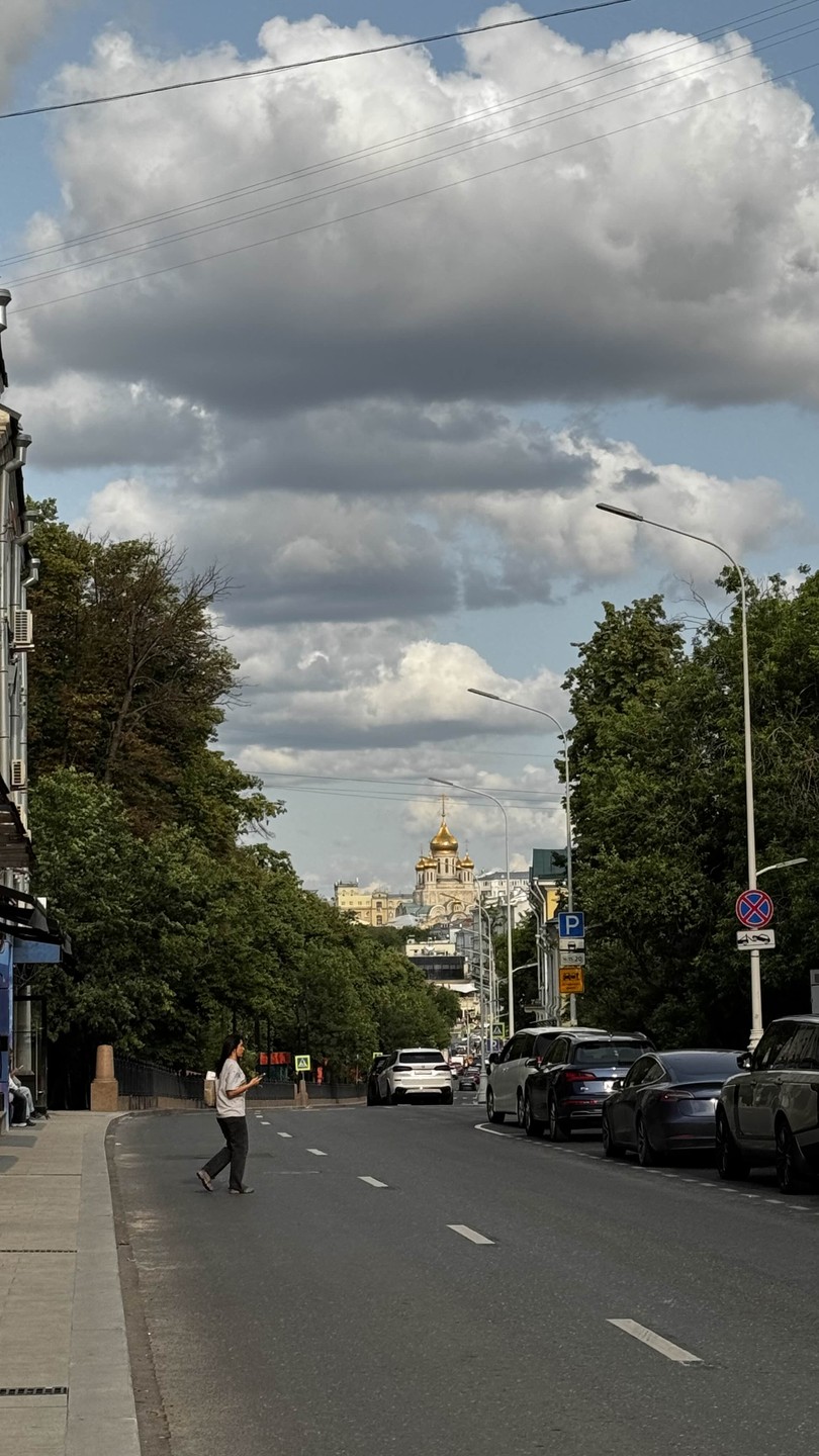 Мы отлично провели время - прогулялись по Бульварному кольцу и его закоулочкам. Разглядели в привычных и