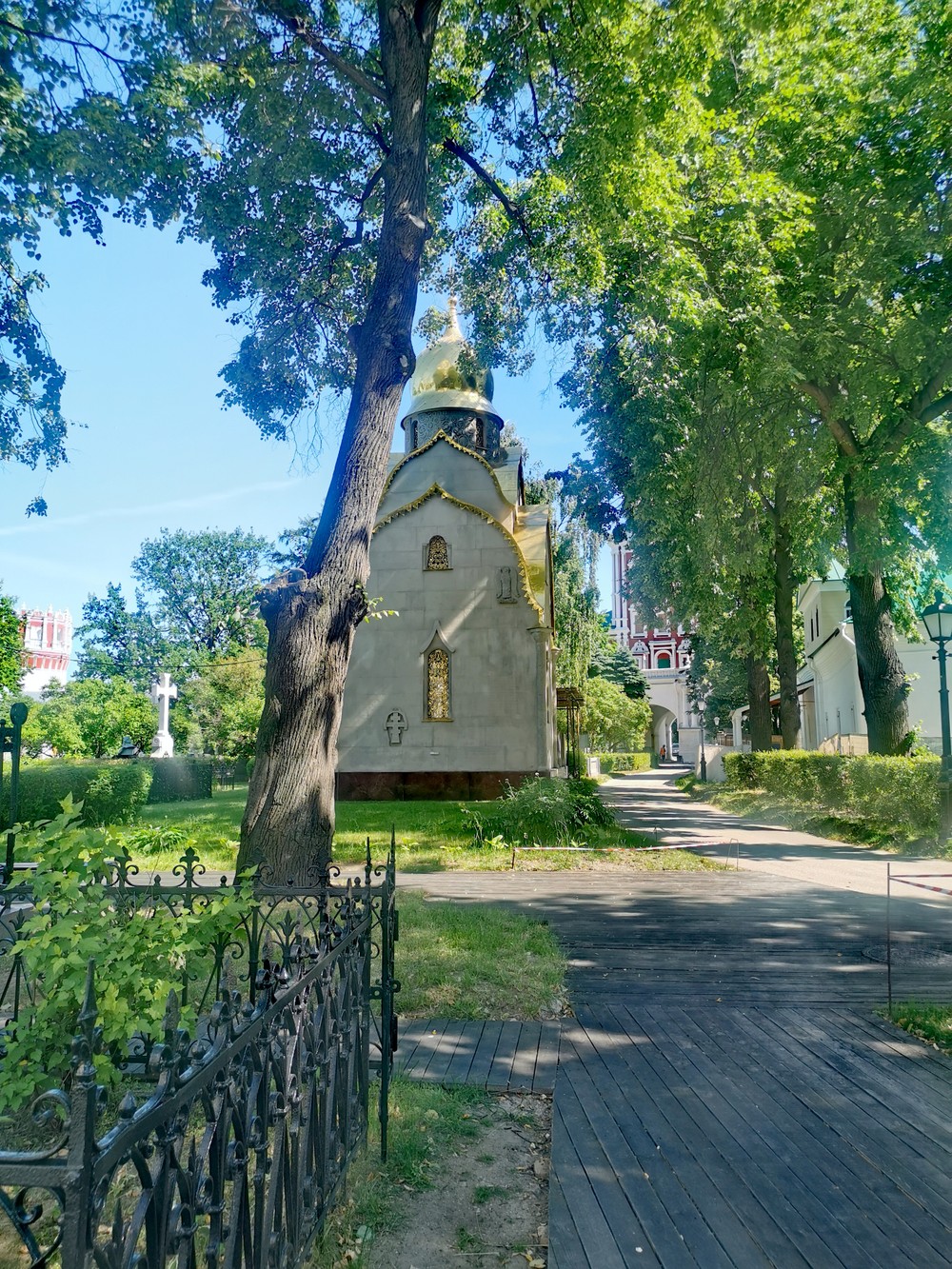Фото Новодевичий монастырь: прогулка сквозь века