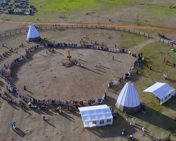 Первый день национального праздника Ысыах