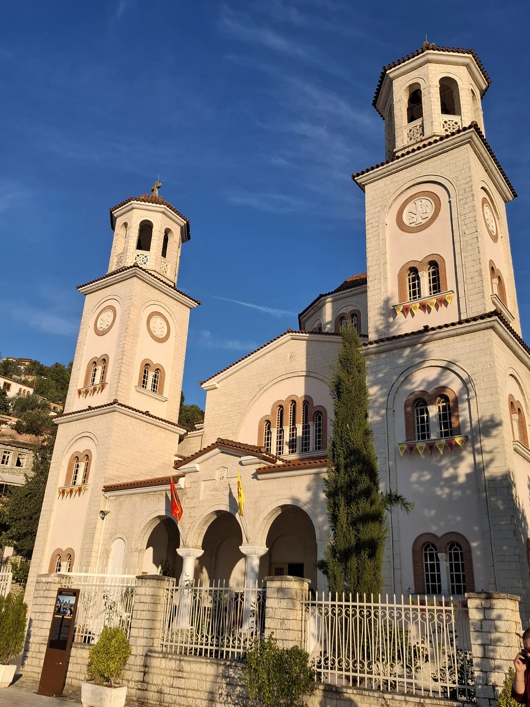 Вчера посетили замечательную экскурсию в город Берат! Получили яркое представление о городе и прочувствовали атмосферу Албании