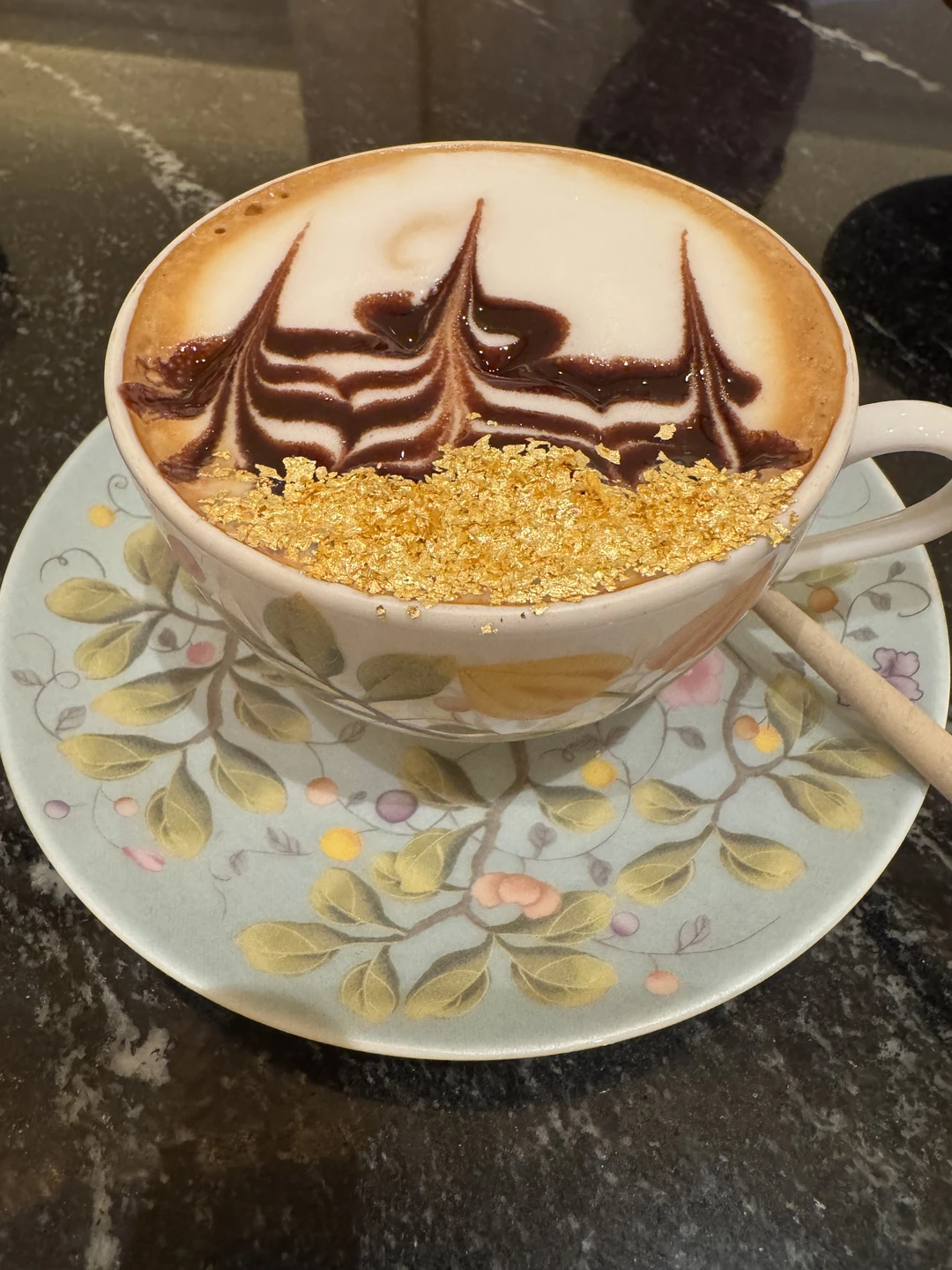 Абу-Даби за один день- отличный вариант. Экскурсия была насыщенной и интересной. Замечательный гид Али! Комфортный автомобиль. Спасибо!