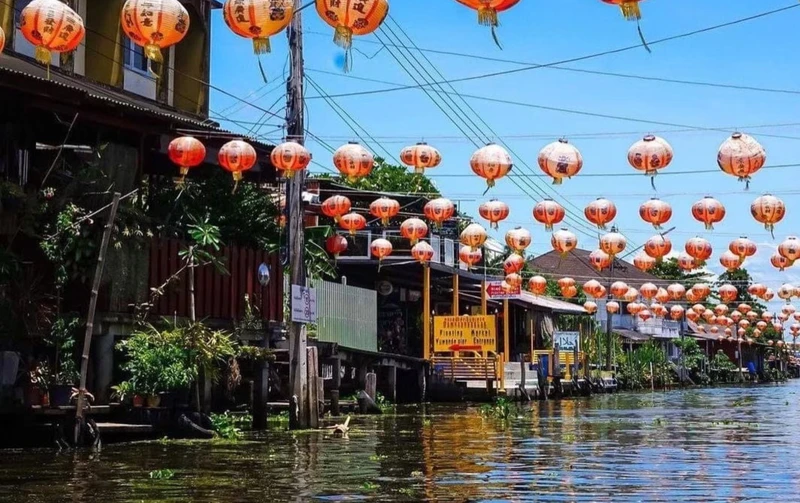 Ампхава - тайская Венеция (из Паттайи)