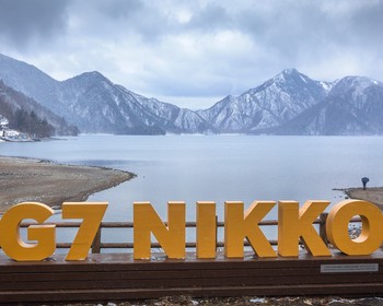 Природные богатства в окрестностях Никко: водопад, озеро, ущелье