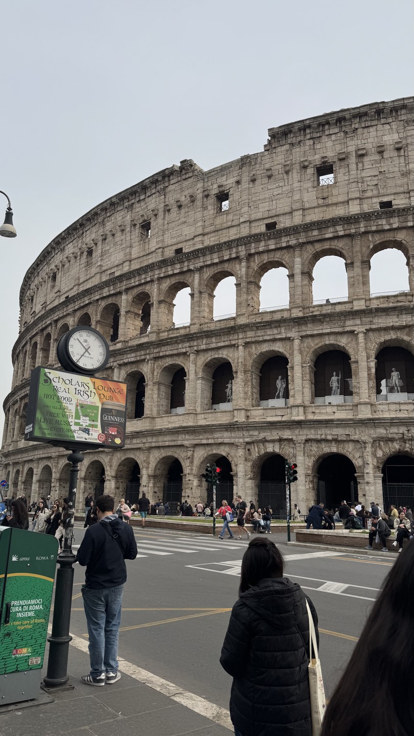 Татьяна идеально провела экскурсию, рассказывала очень интересно и, самое важное для гида, отвечала на все заданные
