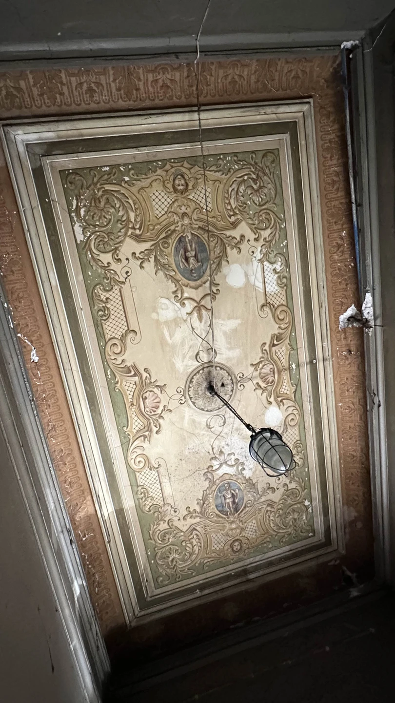 Потрясающая экскурсия! Легко, познавательно, в приятной дружеской атмосфере. Красавица