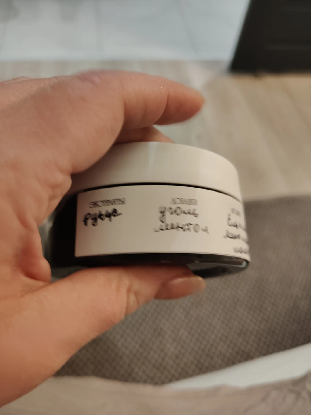 Решили с подругой посетить мастер-класс по созданию скраба. Всё прошло просто волшебно! Организатор - прекрасная девушка