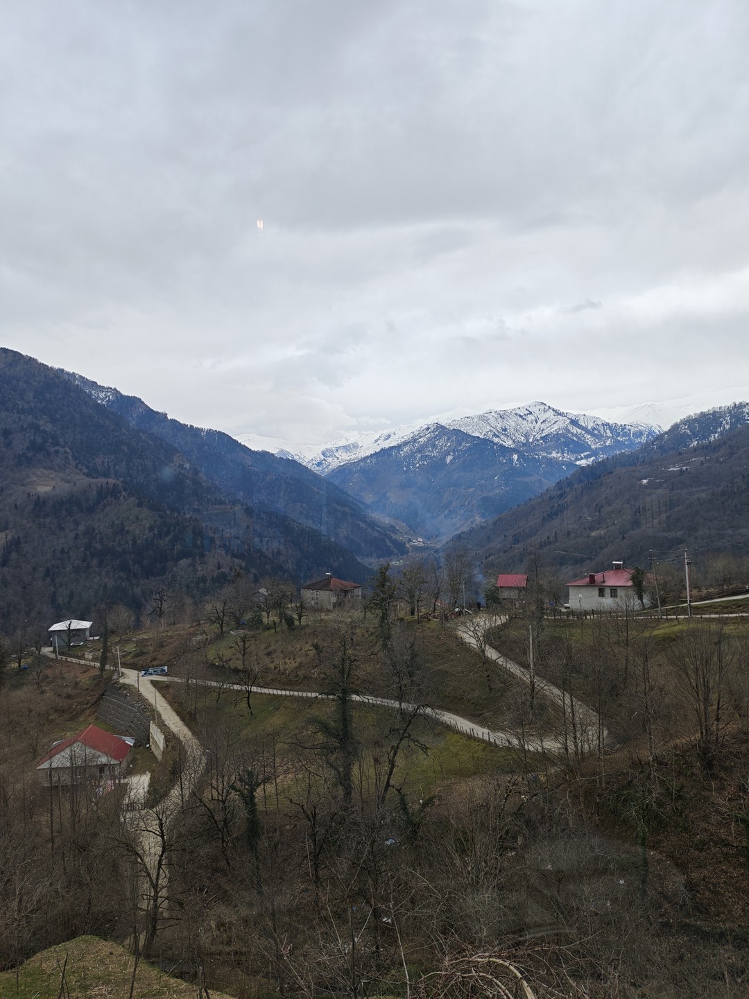 Экскурсия охватывает основные природные туристические места вокруг Батуми (как в описании), весьма насыщенная и заканчивается шикарным