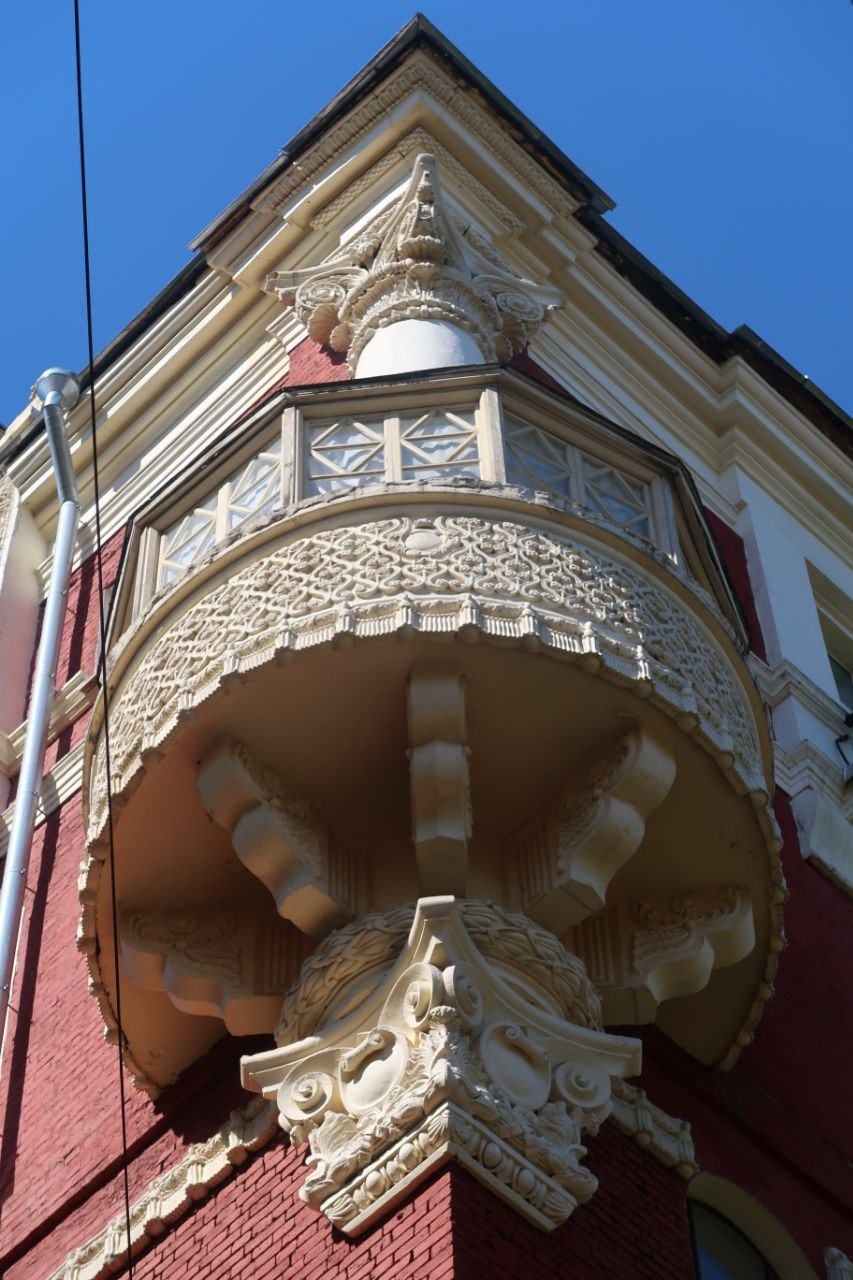 Прекрасная экскурсия, содержательная. Оптимальный пеший маршрут. Погода способствовала романтическому настрою. Схема "а не стоит ли нам