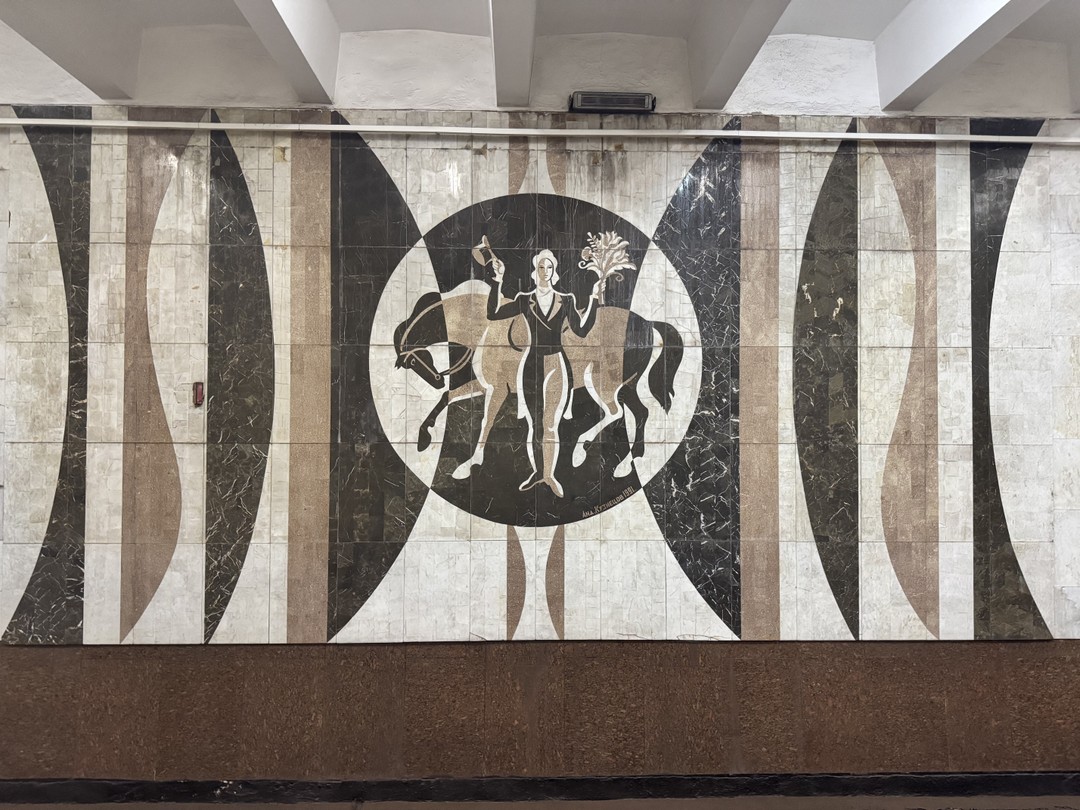 Это наша вторая экскурсия у Аллы! Было бы больше дней, она точно была бы не последней. Экскурсия замечательная! Особенно в прохладный день 😉