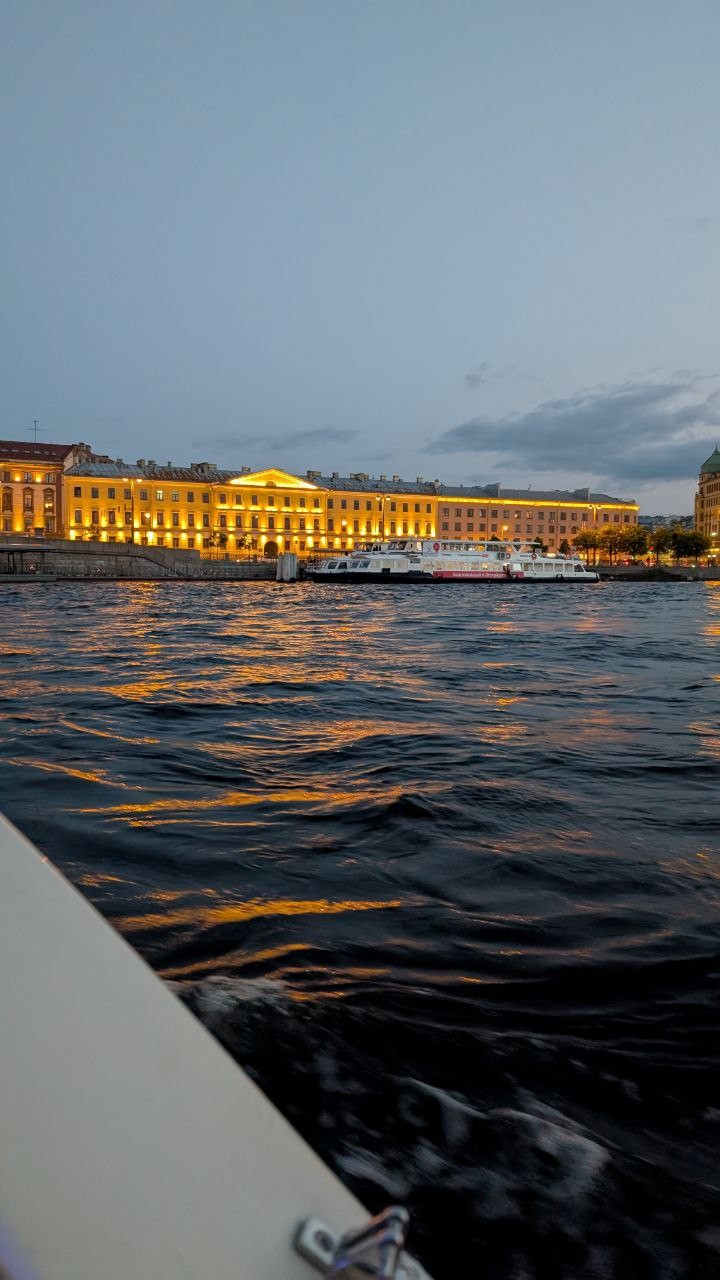 Бронировал экскурсию на развод мостов — и остался в полном восторге!