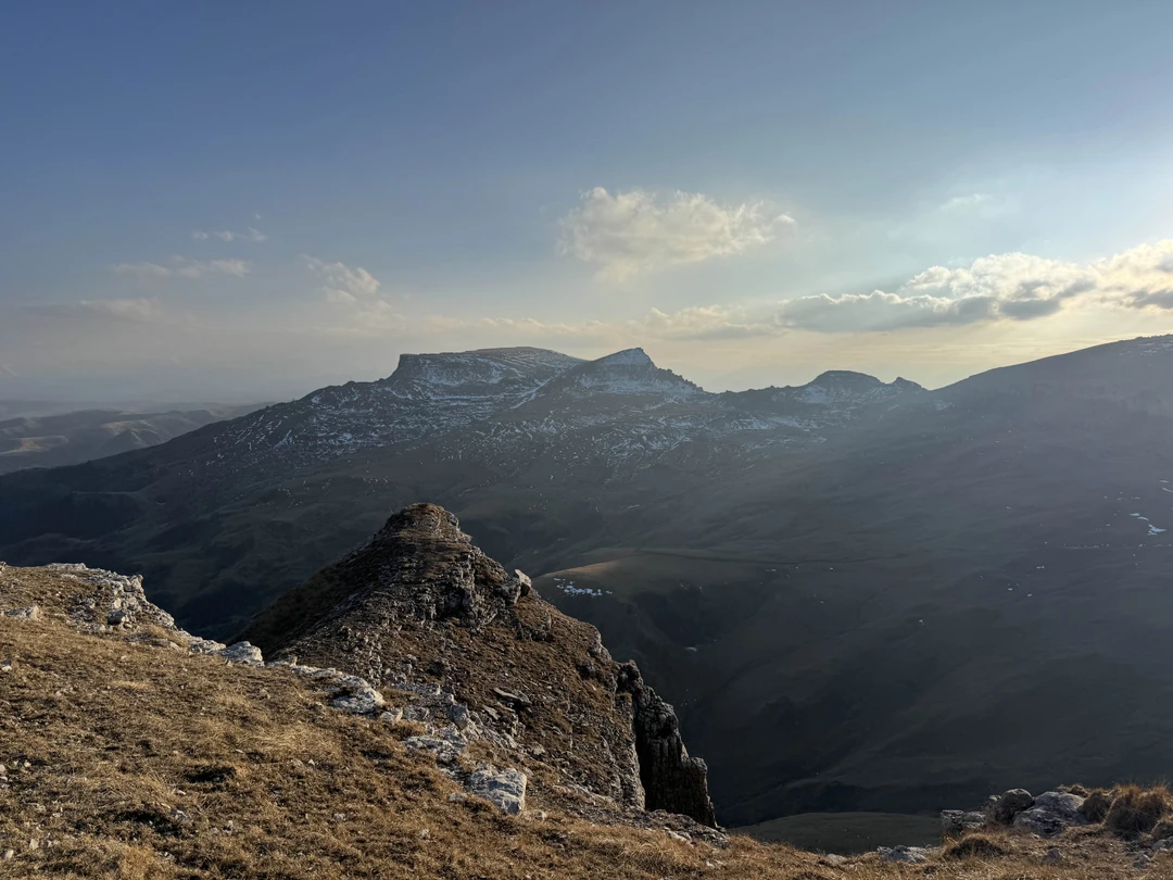 Отличная поездка! Дорога не самая простая, но гид отлично довёз — каждый камушек, поворот как родных