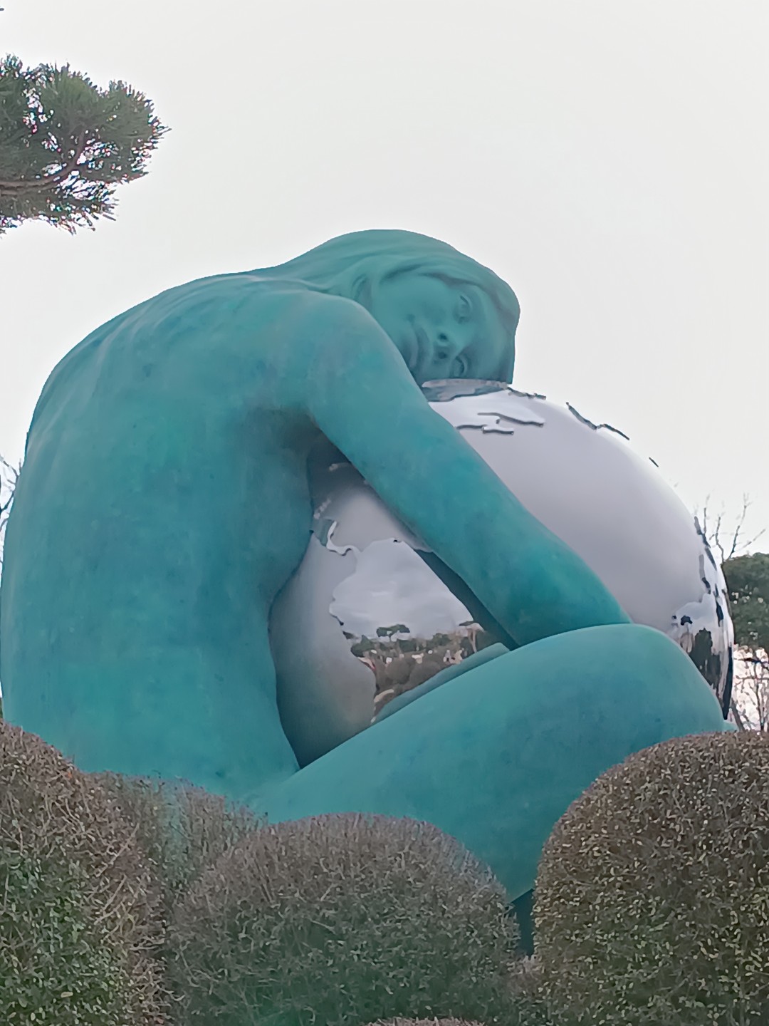 Валерия, спасибо еще раз за впечатляющую экскурсию! Маршрут продуман идеально. Интересный, увлекательный рассказ экскурсовода о инсталляциях