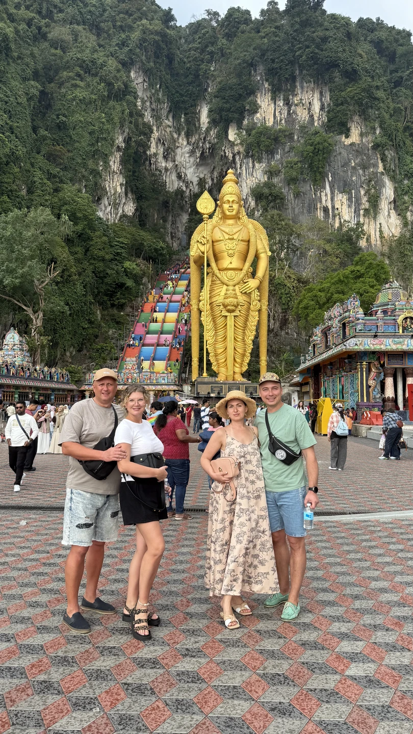 Огромная благодарность Файзулле за чудесную экскурсию! Идеально было всё: локации, перемещение между ними, рассказ, подача… Не