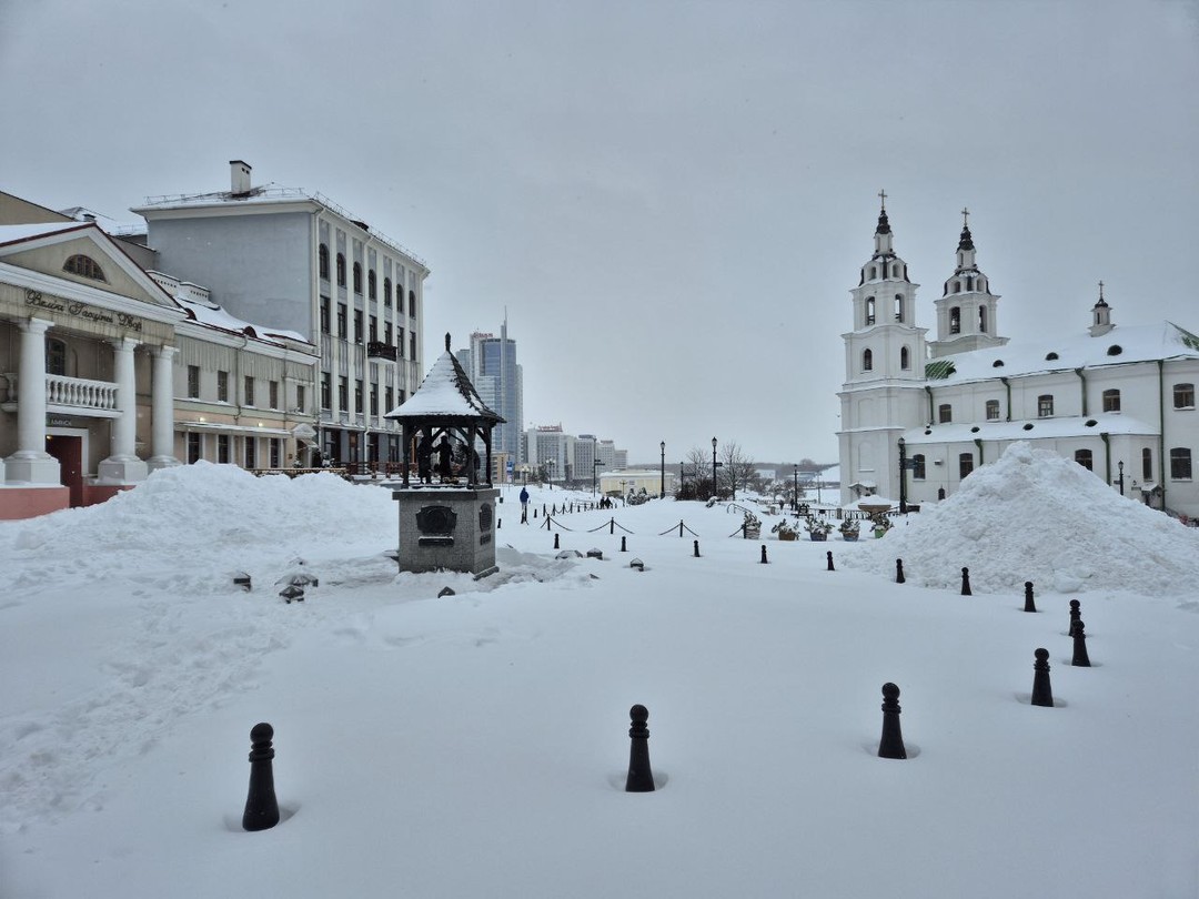 Бронировали групповую экскурсию, а получилась индивидуальная для 2-х человек. Не смотря на экстремальные для Минска погодные