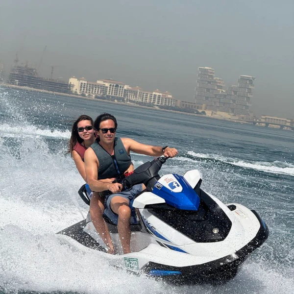 Катание на гидроцикле в Дубае