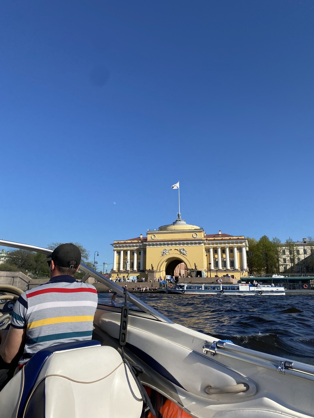Индивидуальная прогулка на катере в Петербурге (Ирина)