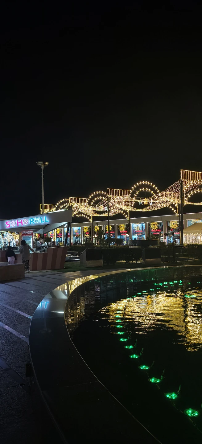 Всё понравилось, экскурсия содержательная, много интересных фактов и историй, гид с юмором. Конечно маловато времени, чтобы