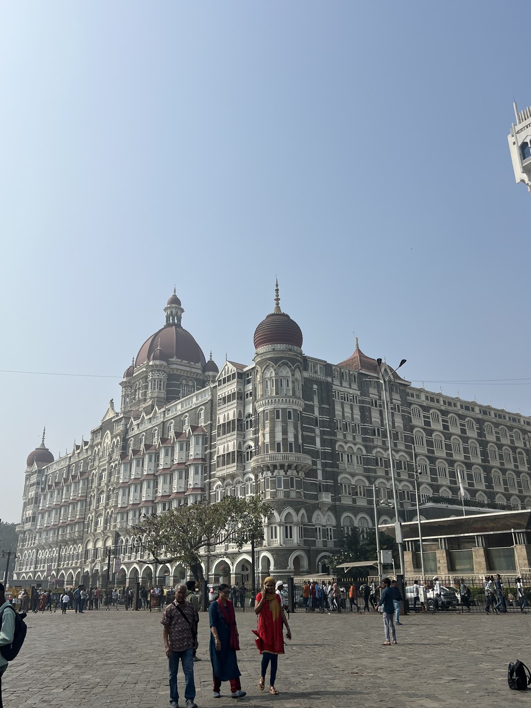 Получила максимум информации и впечатлений о городе. Архитектура старого города и быстро развивающийся новые постройки впечатлили