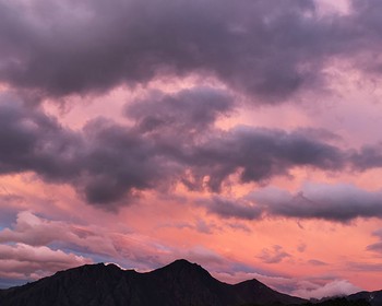 Загадочная гора-пирамида Тузлук