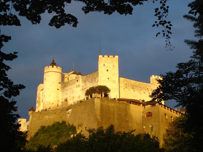 Крепость Хоэнзальцбург: жизнь длиной в тысячелетие