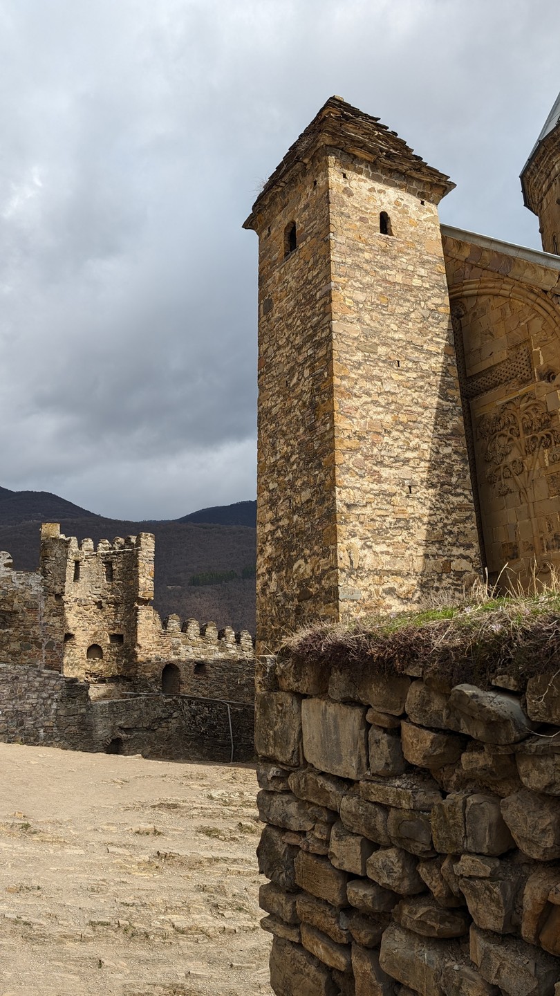 Военно-Грузинская дорога: путь, воплощающий Кавказ (Вадим)