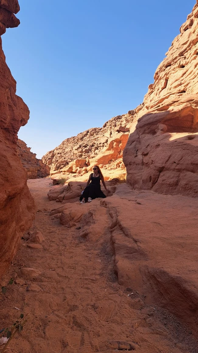 Очень понравилась экскурсия) насыщенная, гид Мухамед замечательный, юморил, поддерживал, помогал, также как и фотограф))) пейзажи великолепные!